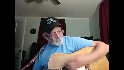 kabriggs136 online show from April 21, 1:42 am