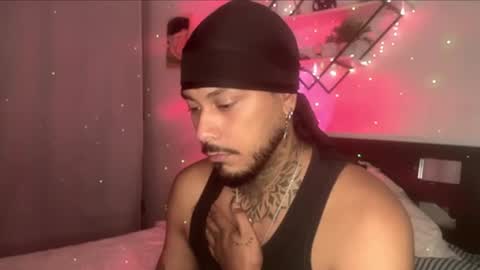 Snapshot of kaelsantos chatting on October 1, 12:42 pm online show from October 1, 12:42 pm