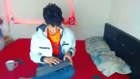 kai_bormann online show from October 16, 3:25 am