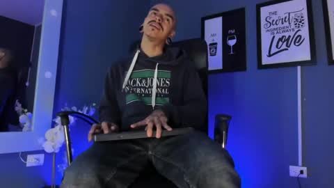 Kale online show from April 18, 11:44 am