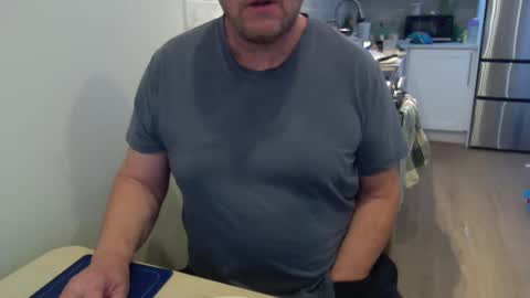 Cam with Me Vixens DM me online show from April 18, 7:40 pm