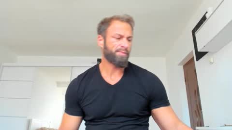 Snapshot of kanegriffin26 chatting on December 20, 12:49 pm Kane OF strongkane online show from December 20, 12:49 pm