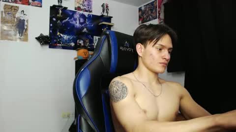 Snapshot of kanekixxxhot chatting on October 18, 5:07 pm andres online show from October 18, 5:07 pm