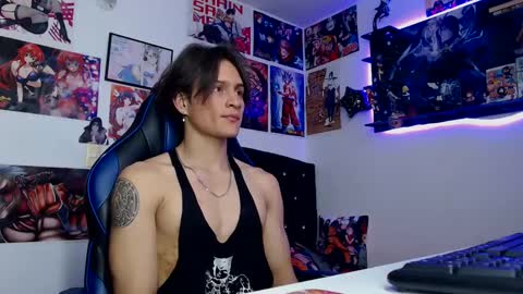 Snapshot of kanekixxxhot chatting on February 5, 9:29 pm andres online show from February 5, 9:29 pm