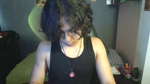 Snapshot of kariozzz chatting on March 7, 6:22 pm call me kai 3 online show from March 7, 6:22 pm