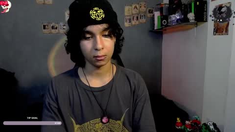 Snapshot of kariozzz chatting on January 10, 8:37 pm call me kai 3 online show from January 10, 8:37 pm