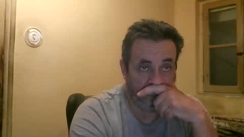 Snapshot of karlpal chatting on March 12, 10:07 pm karlpal online show from March 12, 10:07 pm
