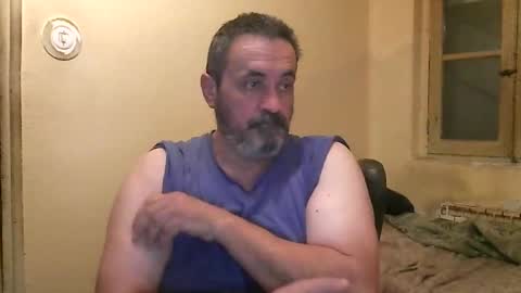 Snapshot of karlpal chatting on February 2, 5:42 am karlpal online show from February 2, 5:42 am