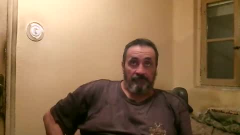 Snapshot of karlpal chatting on February 8, 11:24 pm karlpal online show from February 8, 11:24 pm