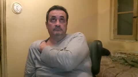Snapshot of karlpal chatting on February 23, 2:24 am karlpal online show from February 23, 2:24 am