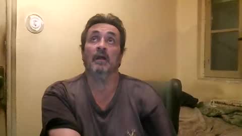Snapshot of karlpal chatting on December 22, 1:34 am karlpal online show from December 22, 1:34 am