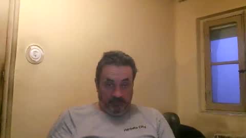 Snapshot of karlpal chatting on March 8, 6:41 am karlpal online show from March 8, 6:41 am