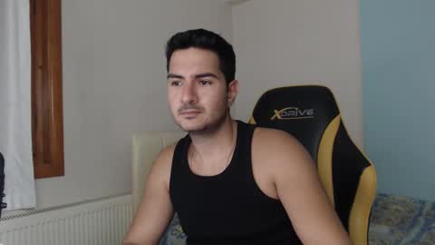 Snapshot of karnx_live chatting on September 10, 9:13 pm Karn - click SHOW MORE to see all the videos and pics below online show from September 10, 9:13 pm