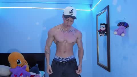 ---Kary--- online show from October 13, 7:03 am