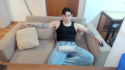 kaynn_b online show from February 4, 2:17 am