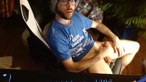 Tom online show from February 21, 3:34 am