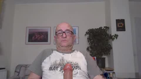 Snapshot of keilie1 chatting on January 25, 9:57 pm keilie1 online show from January 25, 9:57 pm