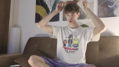 Mark online show from November 3, 4:31 pm