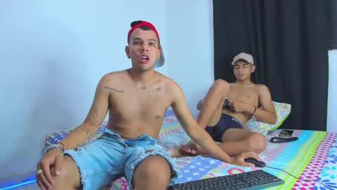 kelvin_hot276 online show from October 30, 1:19 am