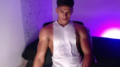 ken__owensx online show from April 22, 6:23 pm