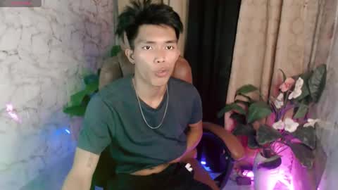 ken_minjun online show from June 9, 3:03 pm