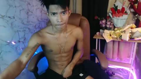 ken_minjun online show from March 4, 2:35 pm