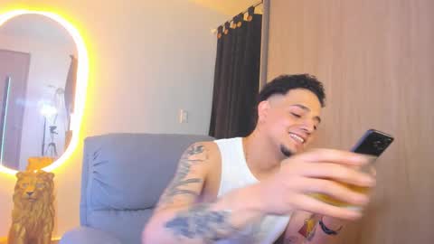 Snapshot of kendel_dimitri chatting on January 22, 7:03 am kendel_dimitri online show from January 22, 7:03 am