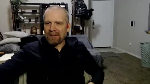 Snapshot of kenkuddles chatting on February 24, 12:37 pm Ken Kuddles online show from February 24, 12:37 pm