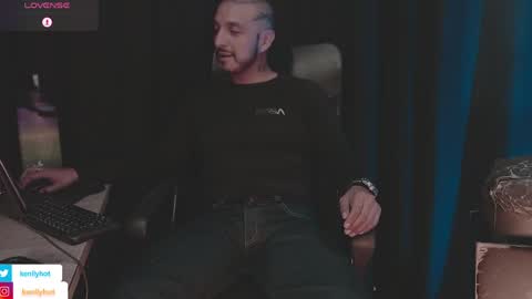 Kenlly online show from April 2, 12:41 am