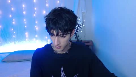 Snapshot of kenny__hot chatting on December 4, 3:10 pm kenny online show from December 4, 3:10 pm