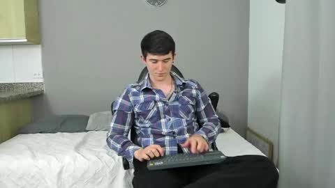 Santiago online show from May 1, 5:10 am