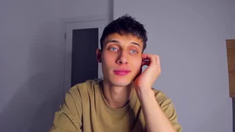 Peter     online show from November 17, 8:12 pm