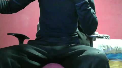 kev19922 online show from December 25, 6:41 pm