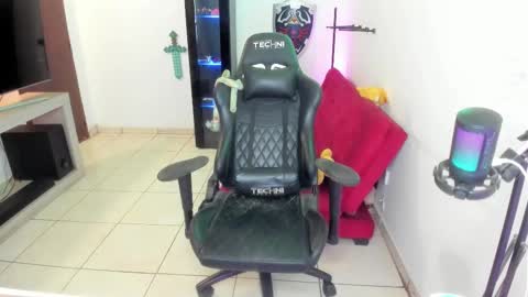 Kevin online show from February 5, 11:34 pm