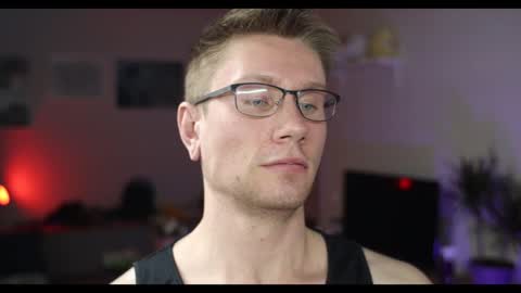 Kev online show from December 22, 6:37 pm