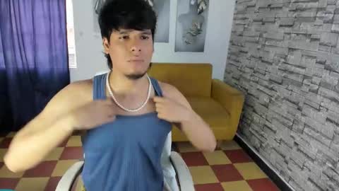 kevin_roldans online show from March 6, 1:08 pm