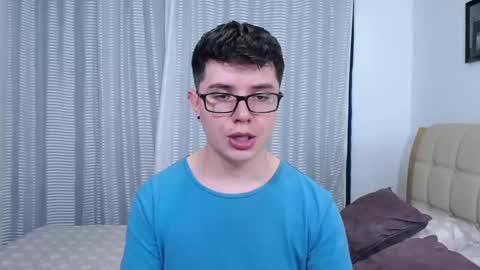 Kevin online show from November 3, 9:49 pm