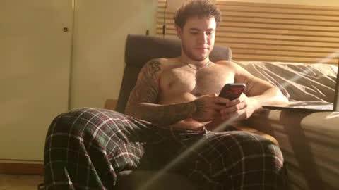 Kevin online show from April 28, 2:27 am