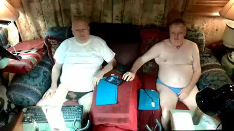 kevydaddyhubby2 online show from July 12, 3:52 am