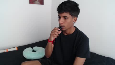 khevinlopezonig online show from January 18, 3:49 pm