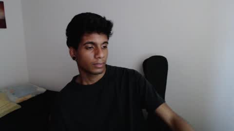 khevinlopezonig online show from February 12, 10:37 pm