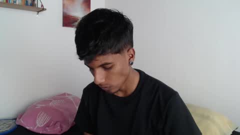 khevinlopezonig online show from January 12, 7:31 pm