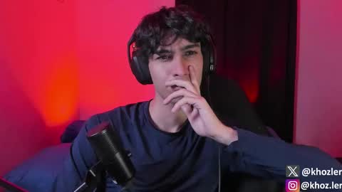 khozler_ online show from October 29, 2:36 am