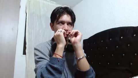 Snapshot of kianryu chatting on September 18, 1:40 am Adrian Chlloe online show from September 18, 1:40 am