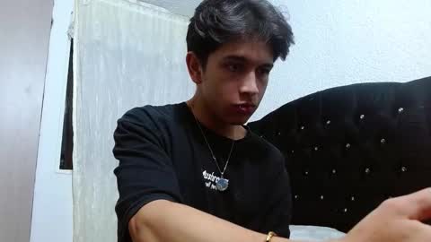 Snapshot of kianryu chatting on September 23, 3:06 am Adrian Chlloe online show from September 23, 3:06 am