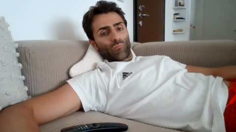 kikkus01 online show from July 17, 1:40 pm