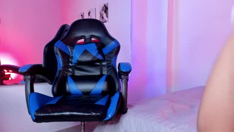 king_ares1 online show from April 15, 11:32 am