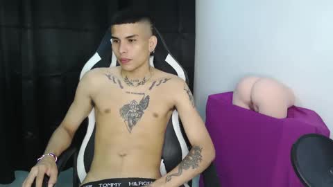 Snapshot of king_bryan19 chatting on February 28, 9:01 pm bryan online show from February 28, 9:01 pm