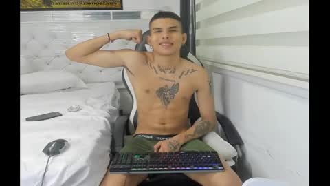 Snapshot of king_bryan19 chatting on February 9, 5:08 am bryan online show from February 9, 5:08 am