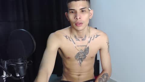 Snapshot of king_bryan19 chatting on January 29, 6:33 am bryan online show from January 29, 6:33 am